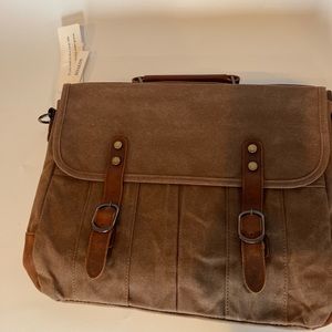 Soaeon Waxed Canvas 15.6 Inch Waterproof Messenger Bag Brown